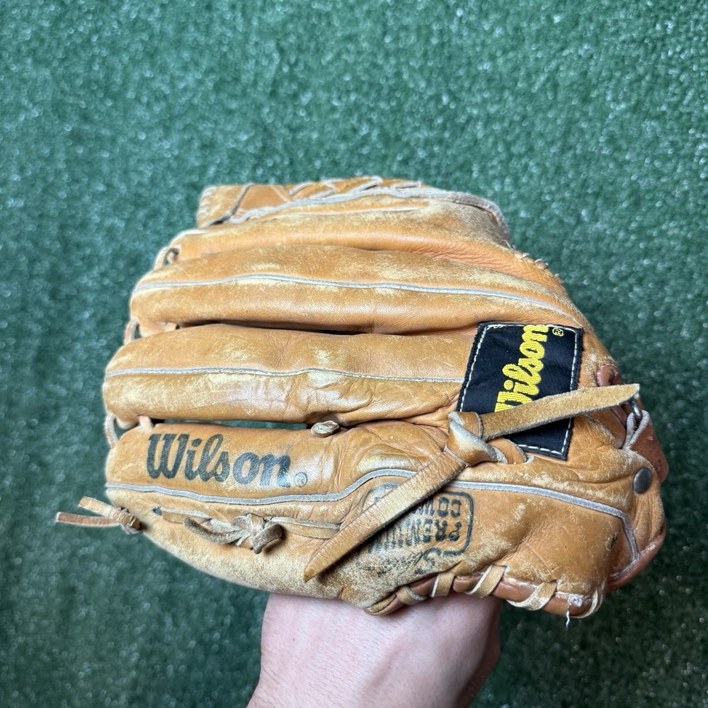 Wilson Signature A2124 George Brett 12" Baseball Glove RHT Signature Model - Picture 11 of 11